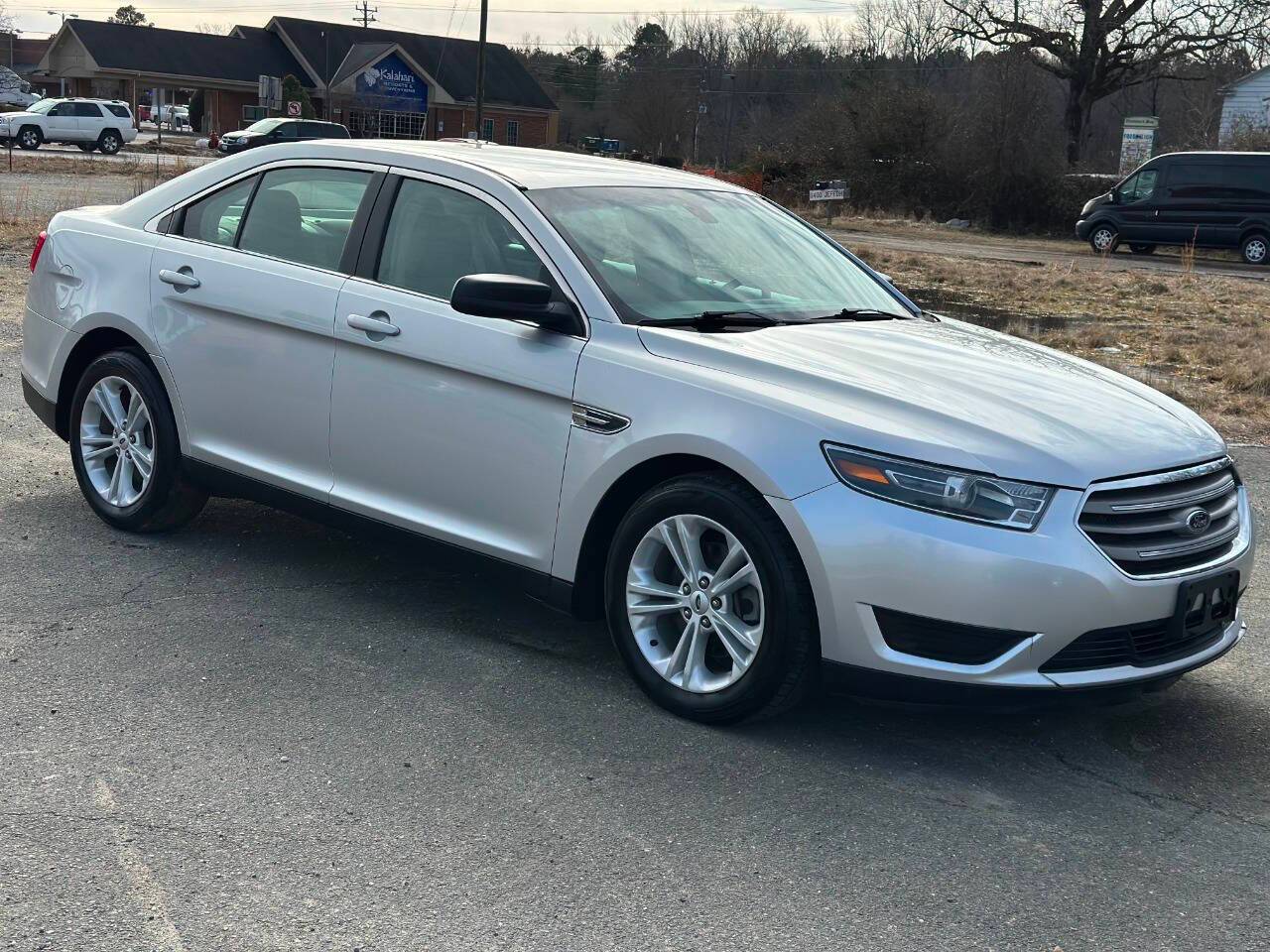 2017 Ford Taurus SE — Sedan — 94,732 mi — Spotsylvania, VA