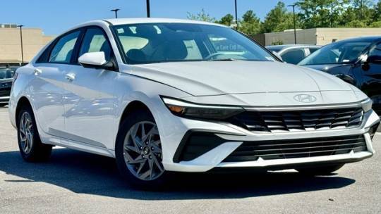 2024 Hyundai Elantra SEL — Sedan — 8,276 mi — Columbia, SC