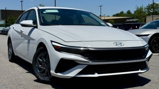 2024 Hyundai Elantra SEL — Sedan — 7,266 mi — Columbia, SC