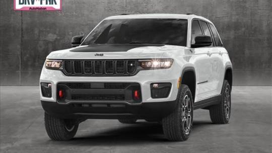 2023 Jeep Grand Cherokee Limited — SUV — 10,895 mi — Phoenix, AZ