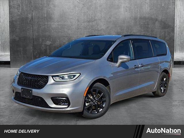 2021 Chrysler Pacifica Touring L — Minivan — 26,179 mi — Phoenix, AZ