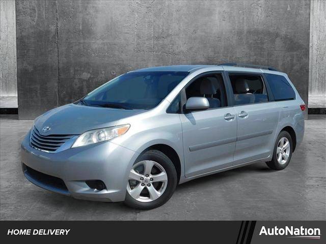 2015 Toyota Sienna LE — Minivan — 166,051 mi — Phoenix, AZ
