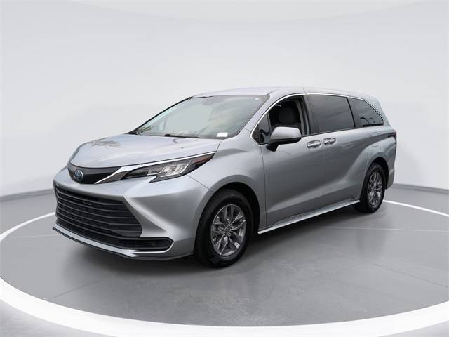 2023 Toyota Sienna LE — Minivan — 109,150 mi — Hillsborough, NC
