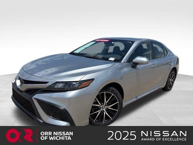 2023 Toyota Camry SE — Sedan — 24,487 mi — Wichita, KS