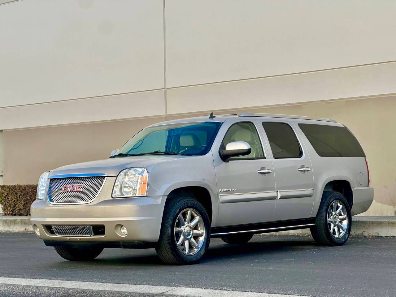 2008 GMC Yukon Denali — SUV — 91,537 mi — San Jose, CA
