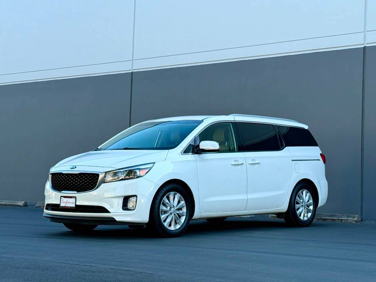 2015 Kia Sedona EX — Minivan — 64,324 mi — San Jose, CA