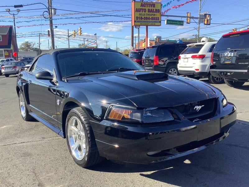 2004 Ford Mustang GT Deluxe
