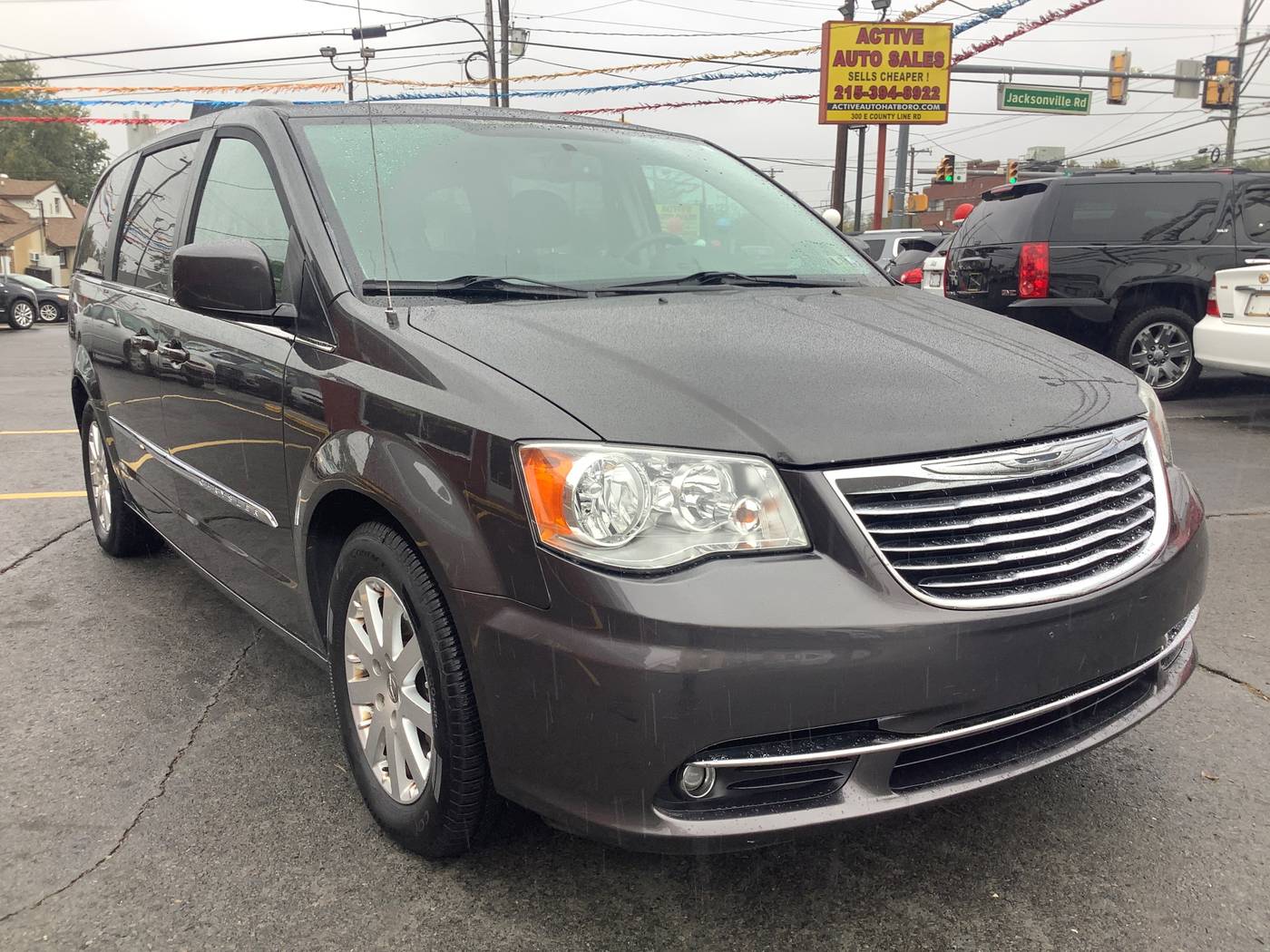 2015 Chrysler Town & Country Touring — Minivan — 94,832 mi — Hatboro, PA