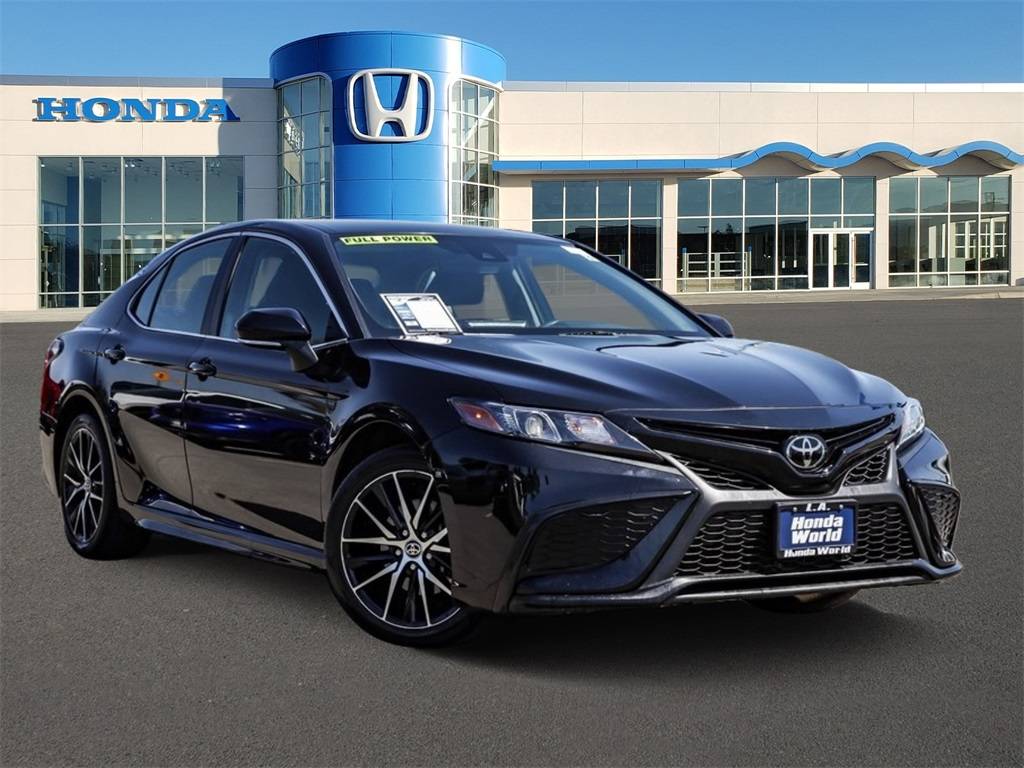 2022 Toyota Camry SE — Sedan — 35,651 mi — Downey, CA