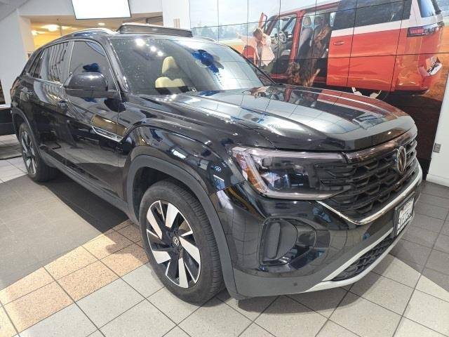 2024 Volkswagen Atlas Cross Sport SE with Technology — SUV — 11,643 mi — Glendale, CA