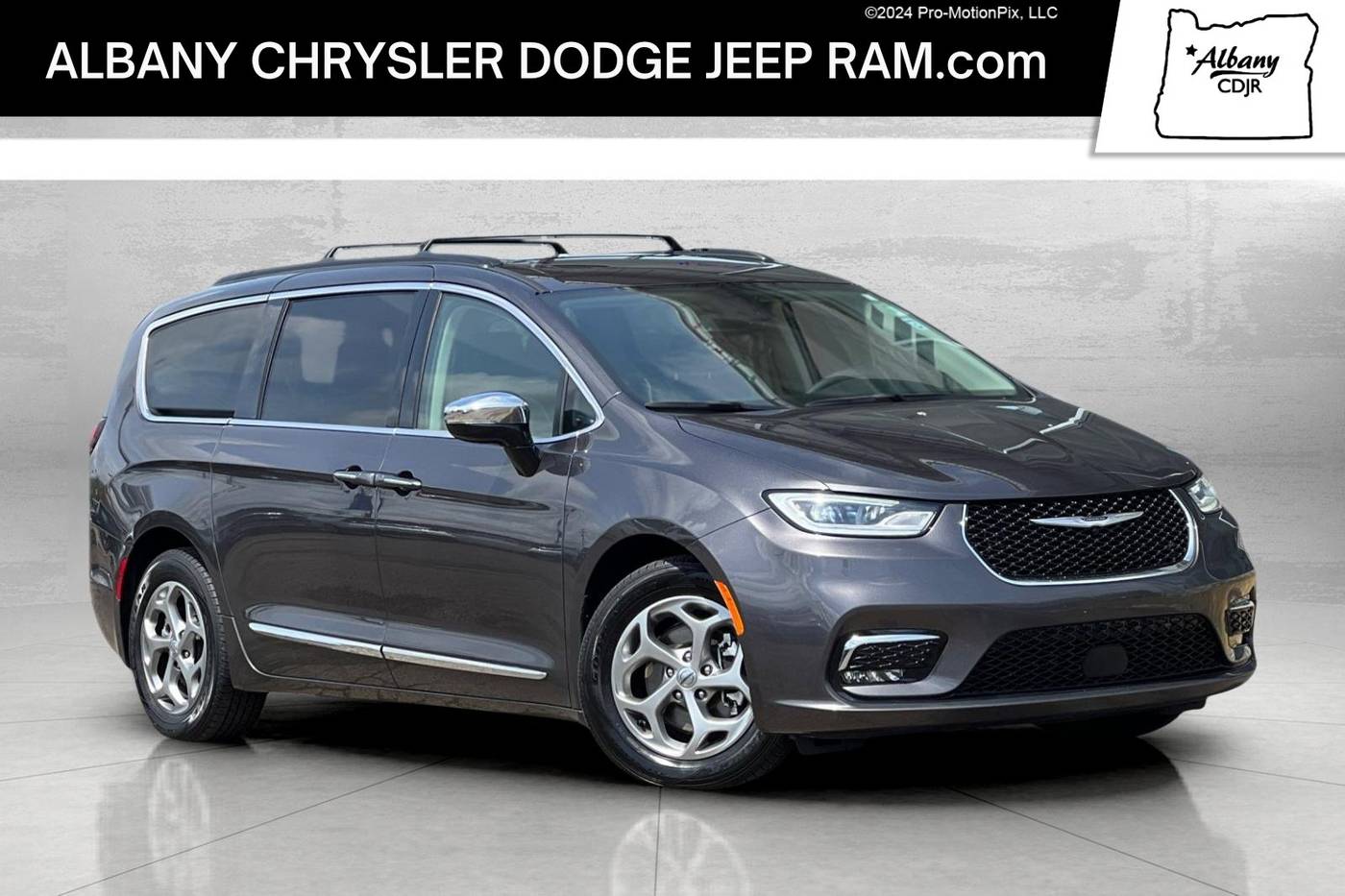 2023 Chrysler Pacifica Limited — Minivan — 61,804 mi — Albany, OR