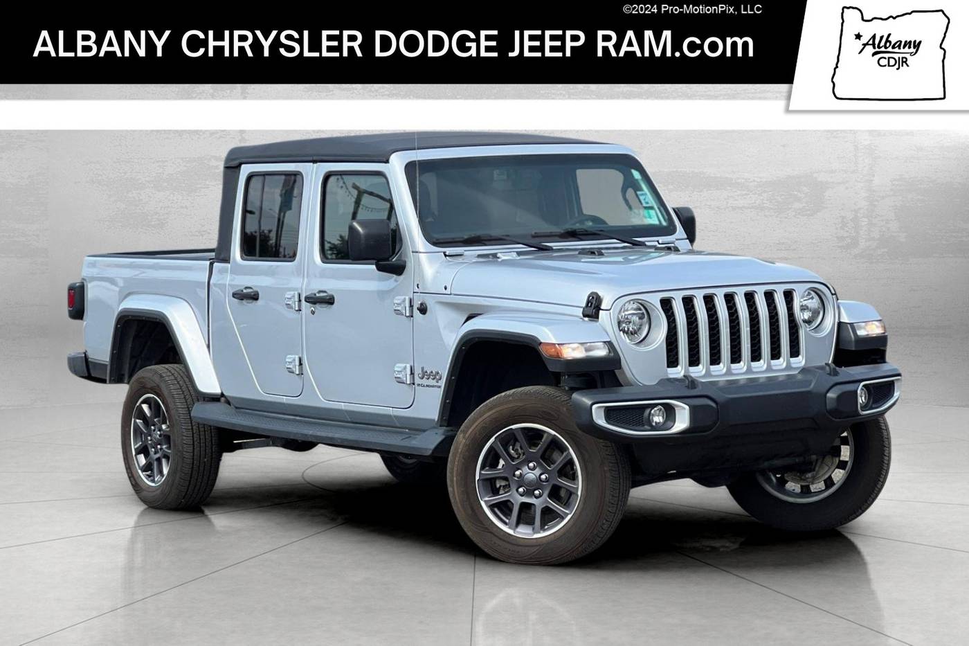 2023 Jeep Gladiator Overland — Pickup Truck — 28,658 mi — Albany, OR