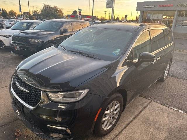 2022 Chrysler Pacifica Touring L — Minivan — 72,414 mi — Albany, OR