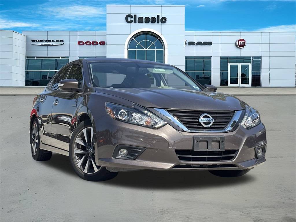 2017 Nissan Altima 2.5 SL — Sedan — 72,600 mi — Arlington, TX