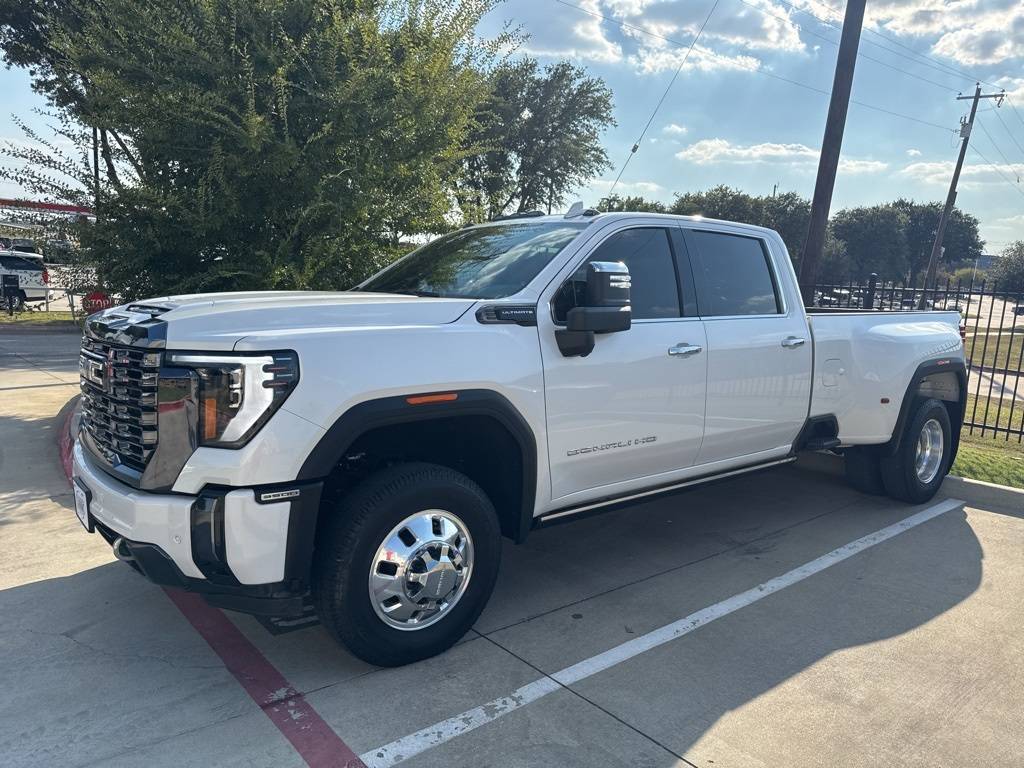 2024 GMC Sierra 3500HD Denali Ultimate — Pickup Truck — 33,571 mi — Arlington, TX