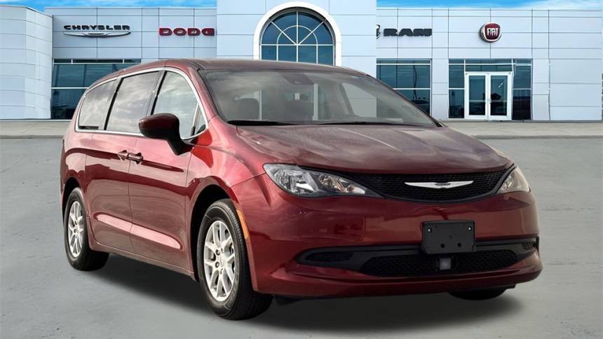 2023 Chrysler Voyager LX — Minivan — 48,107 mi — Arlington, TX