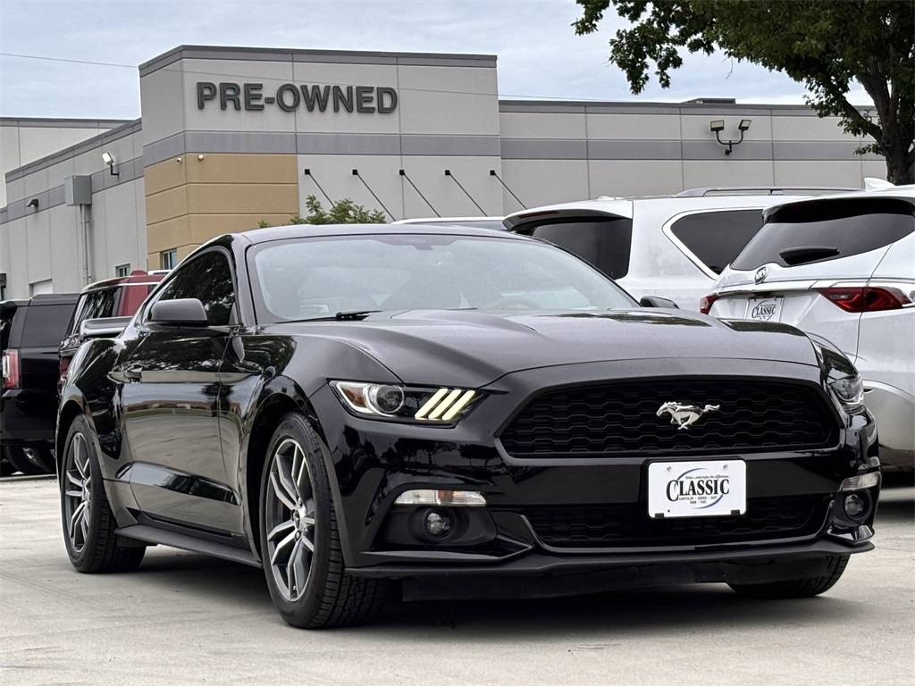 2016 Ford Mustang EcoBoost — Coupe — 17,850 mi — Arlington, TX