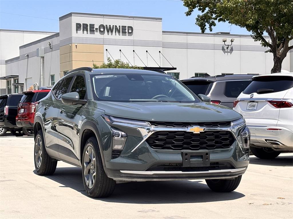 2025 Chevrolet Trax LT — SUV — 4,801 mi — Arlington, TX