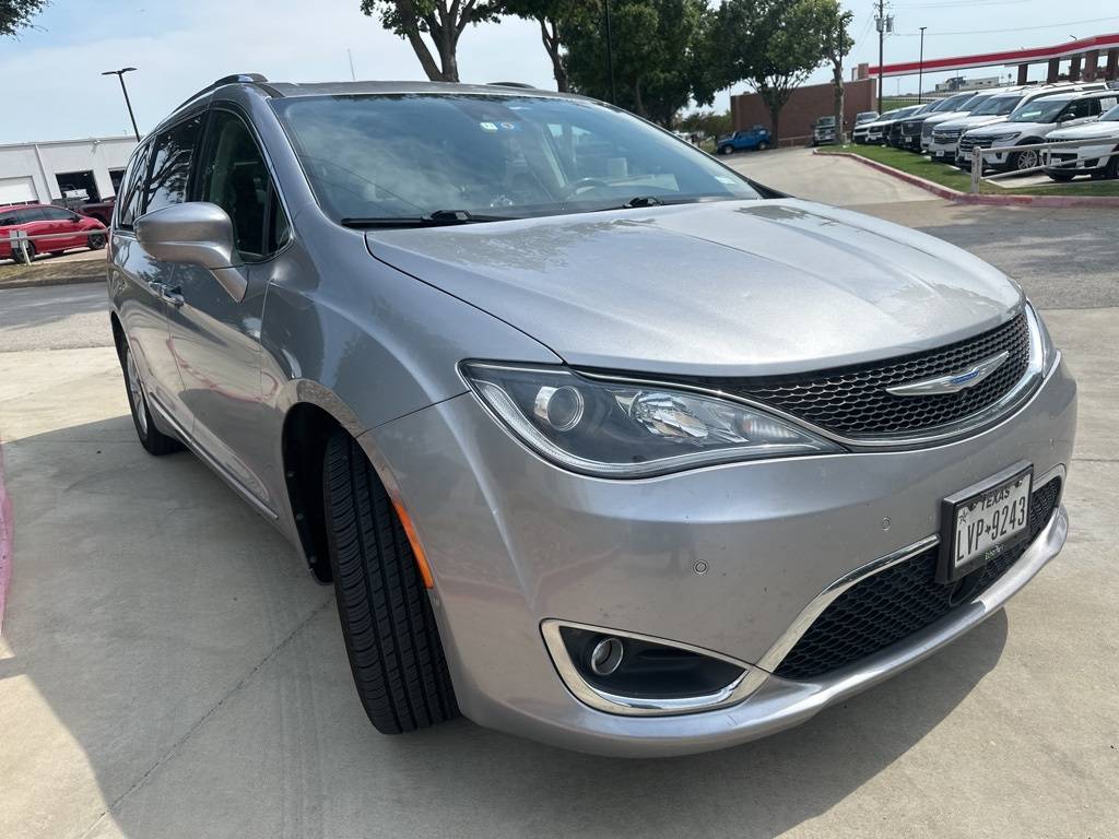 2018 Chrysler Pacifica Touring L — Minivan — 105,026 mi — Arlington, TX