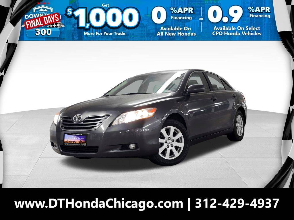 2007 Toyota Camry XLE V6 — Sedan — 34,999 mi — Chicago, IL