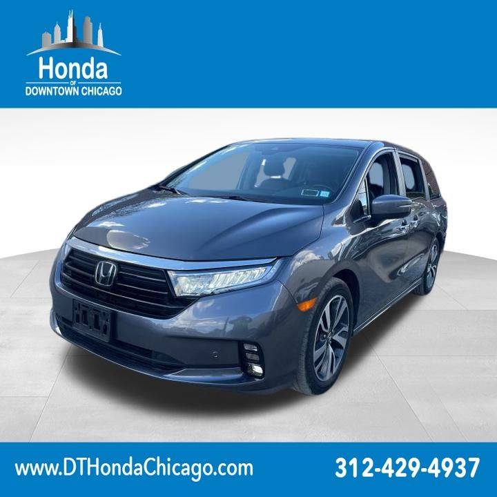 2023 Honda Odyssey Touring — Minivan — 26,684 mi — Chicago, IL
