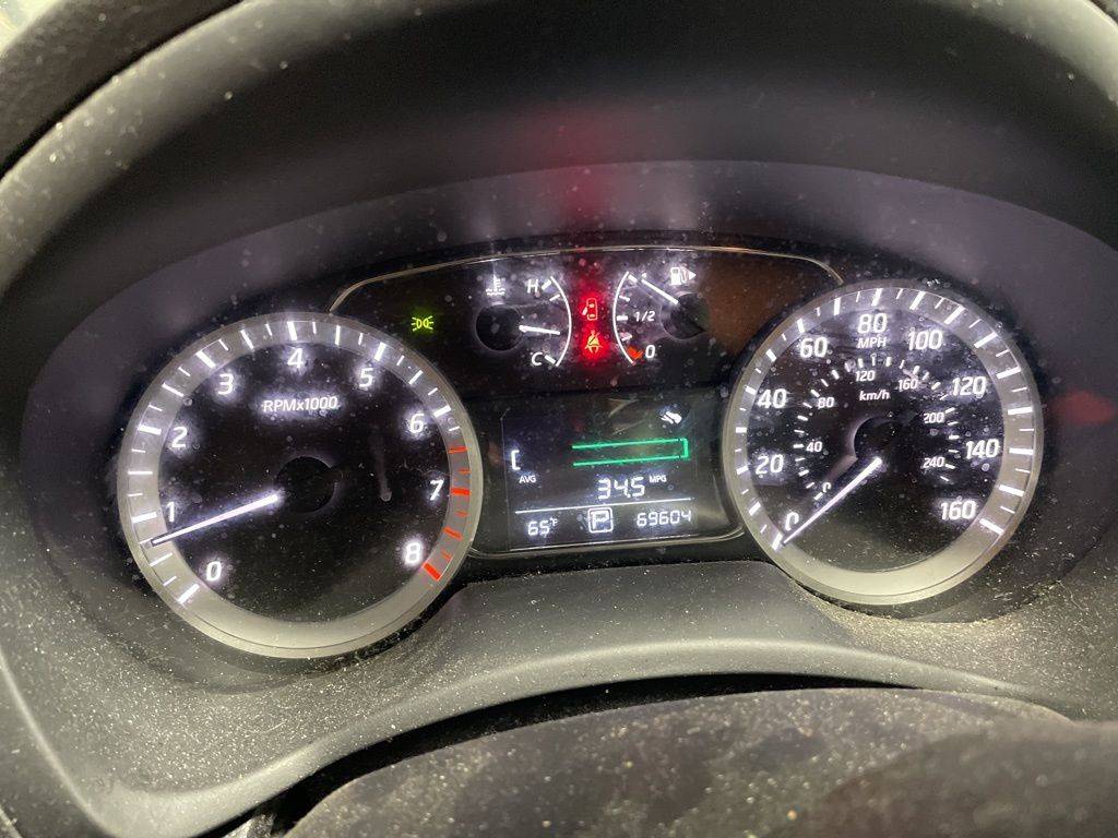 2013 Nissan Sentra SV — Sedan — 69,541 mi — Chicago, IL