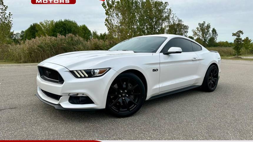 2017 Ford Mustang GT Premium — Coupe — 71,715 mi — Chesterfield, MI