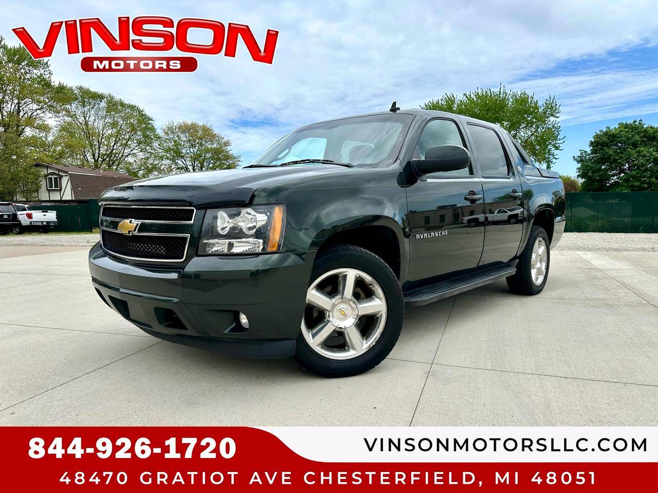 2013 Chevrolet Avalanche LS — Pickup Truck — 167,351 mi — Chesterfield, MI