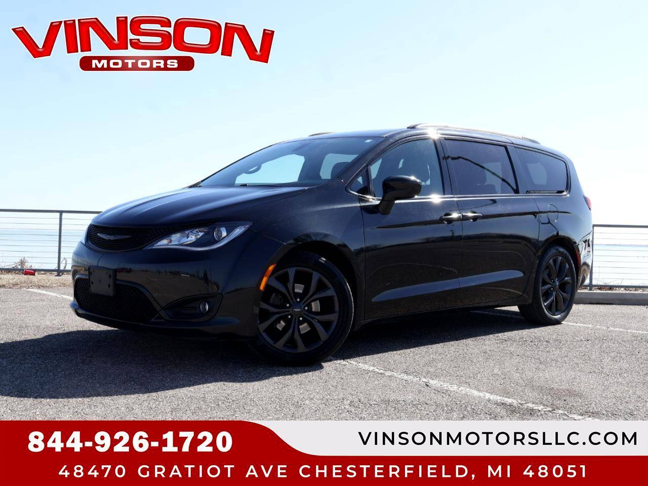 2018 Chrysler Pacifica Touring L — Minivan — 109,423 mi — Chesterfield, MI