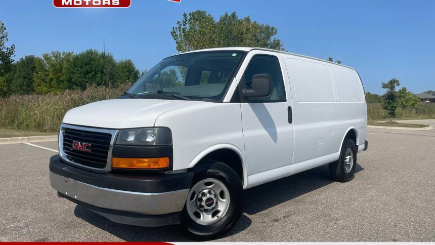 2017 GMC Savana Cargo Van Base — Cargo Van — 99,588 mi — Chesterfield, MI