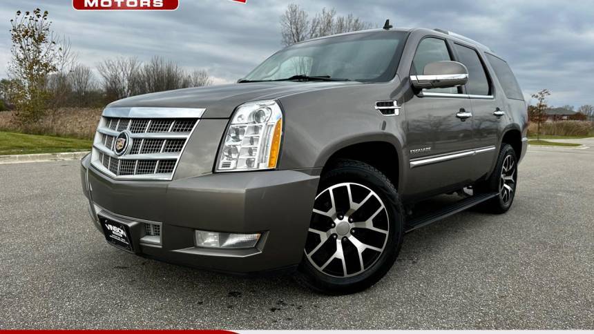 2013 Cadillac Escalade Platinum Edition — SUV — 161,777 mi — Chesterfield, MI