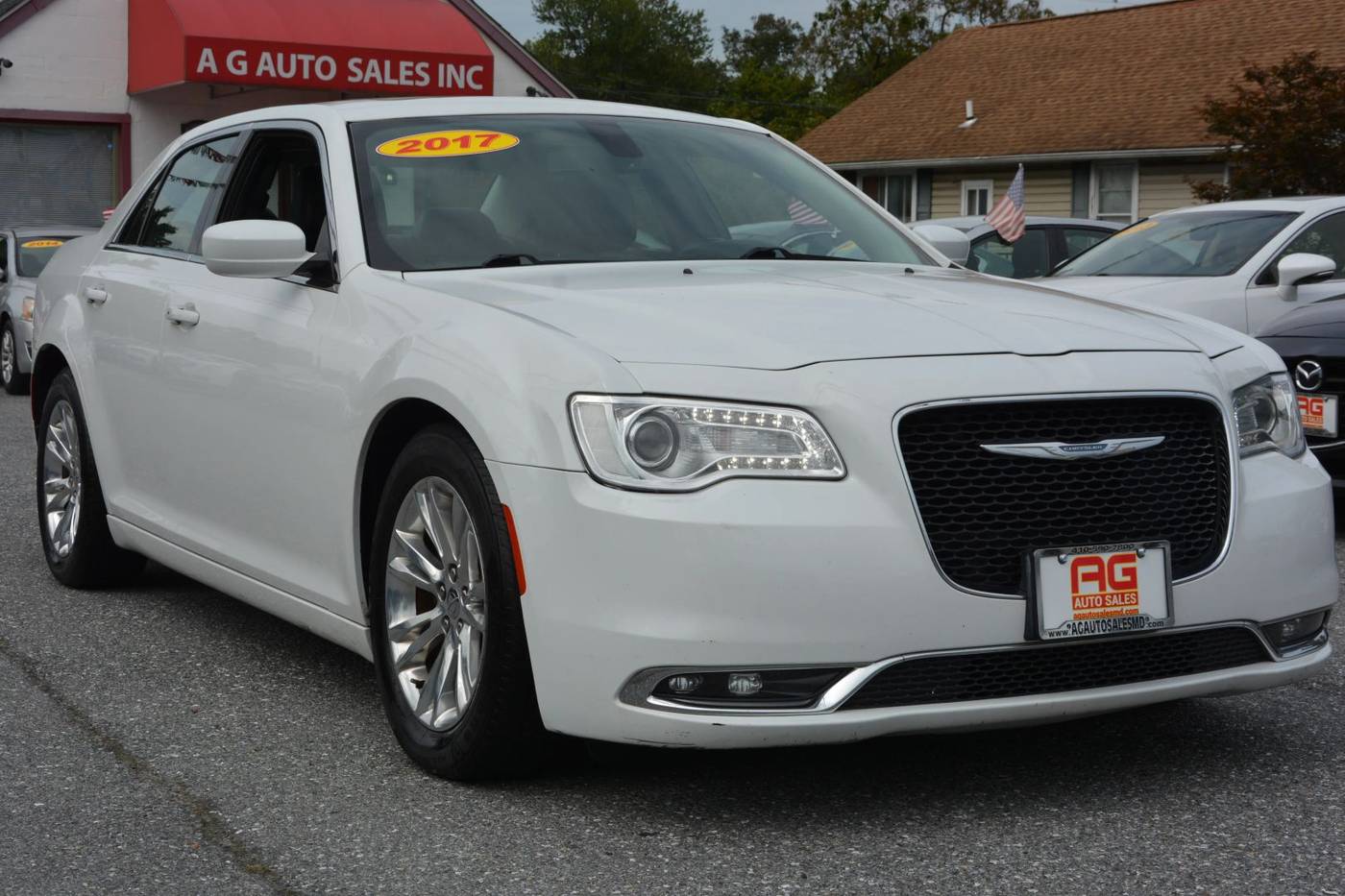 2017 Chrysler 300 Limited — Sedan — 70,539 mi — Glen Burnie, MD