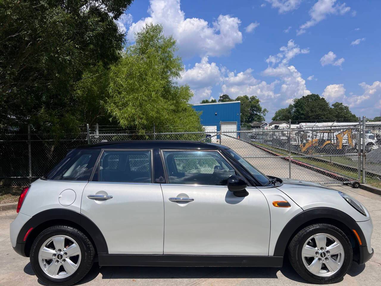 Thumbnail 4