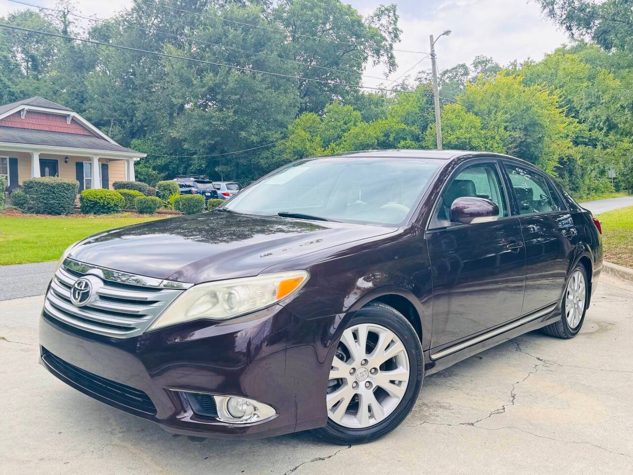 2012 Toyota Avalon Limited — Sedan — 201,218 mi — Marietta, GA