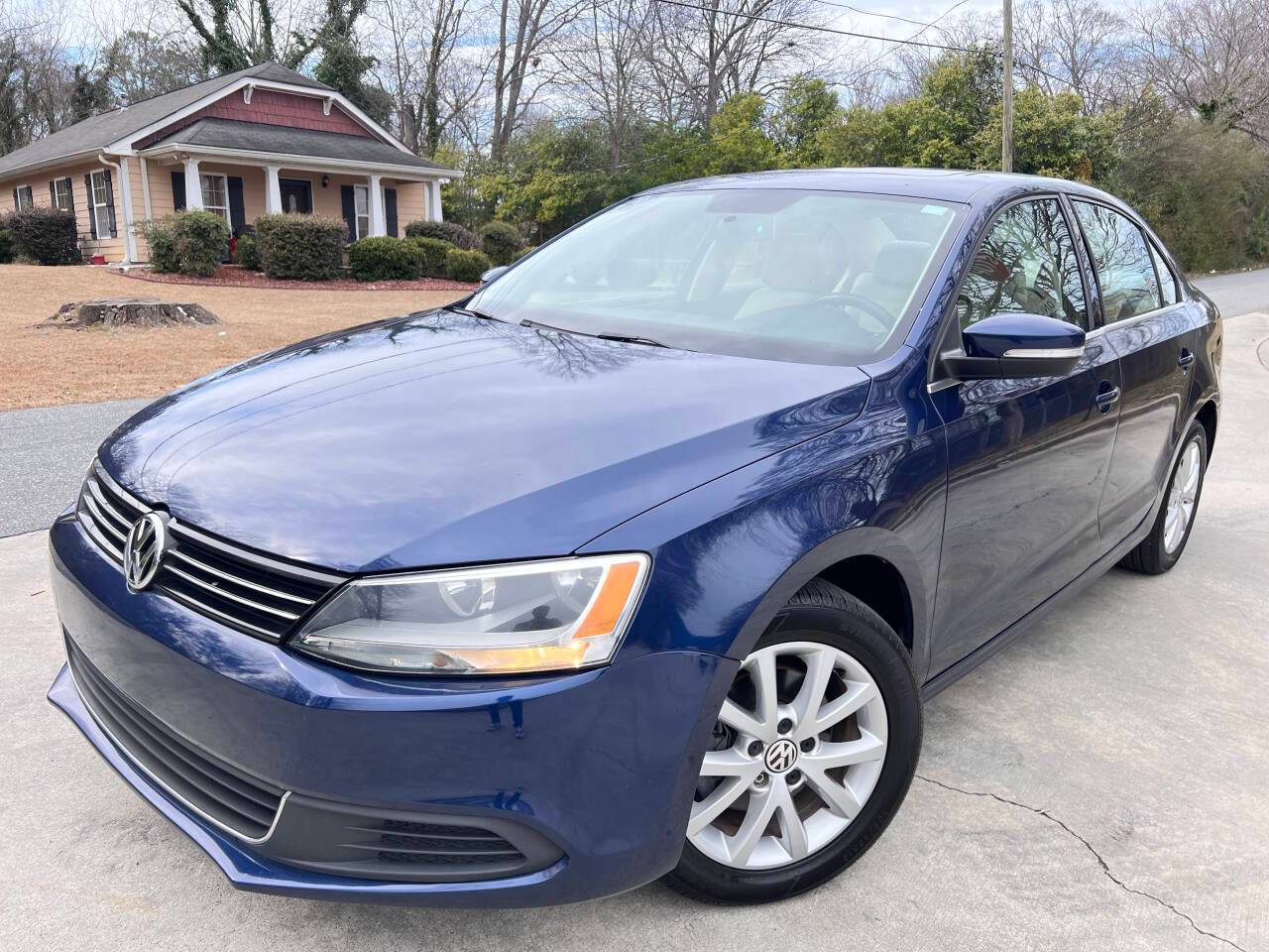 2013 Volkswagen Jetta SE — Sedan — 104,616 mi — Marietta, GA