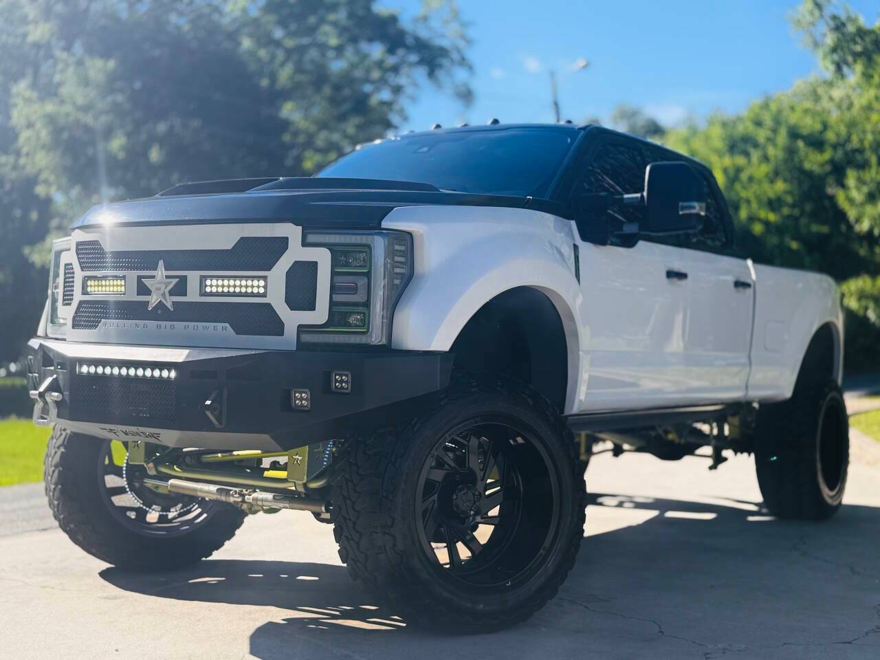 2017 Ford Super Duty F-350 Platinum — Pickup Truck — 70,130 mi — Marietta, GA