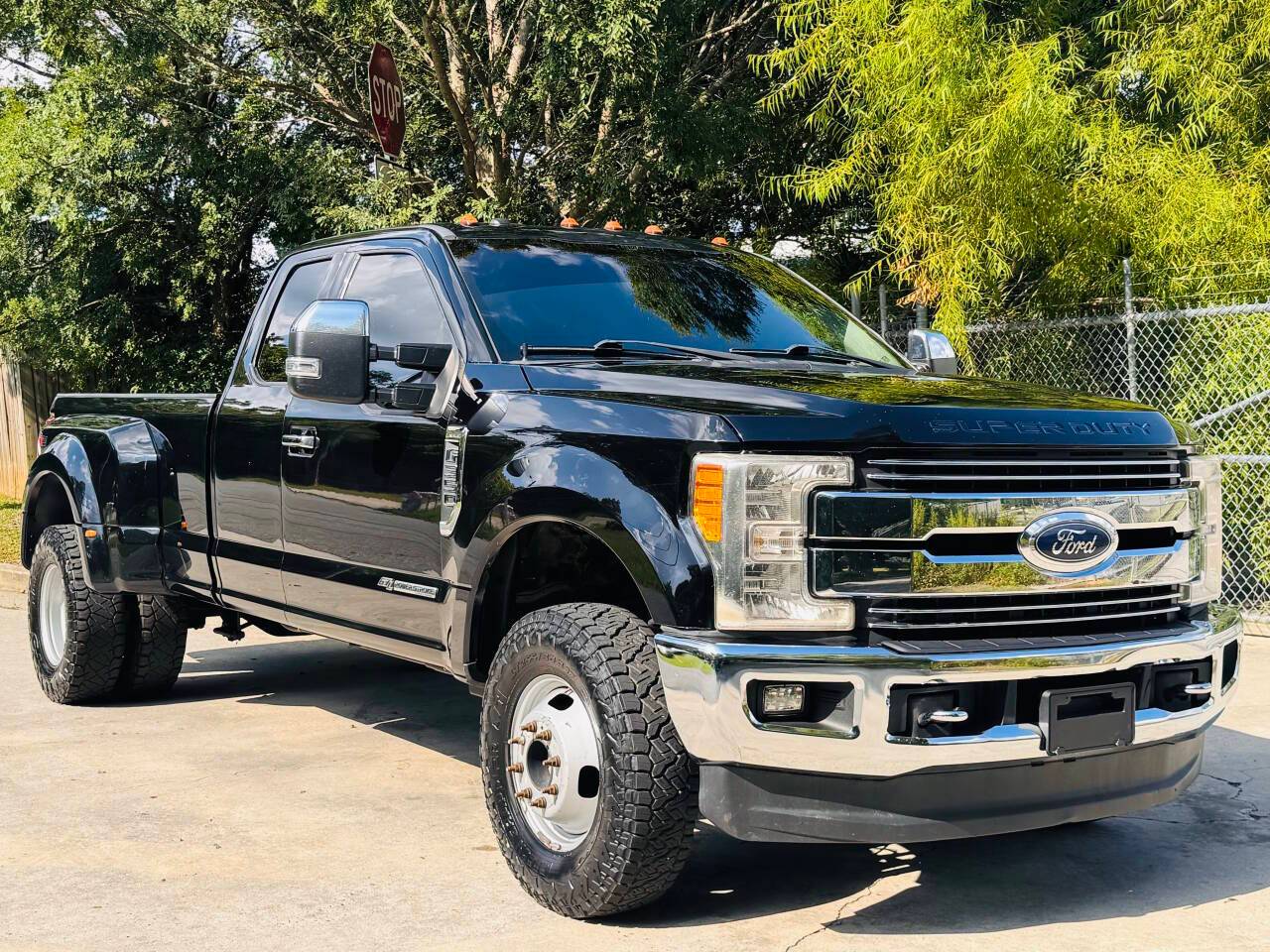 2017 Ford Super Duty F-350 Lariat — Pickup Truck — 118,029 mi — Marietta, GA