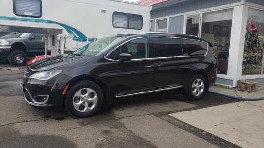 2017 Chrysler Pacifica Touring L Plus — Minivan — 76,487 mi — Enterprise, OR
