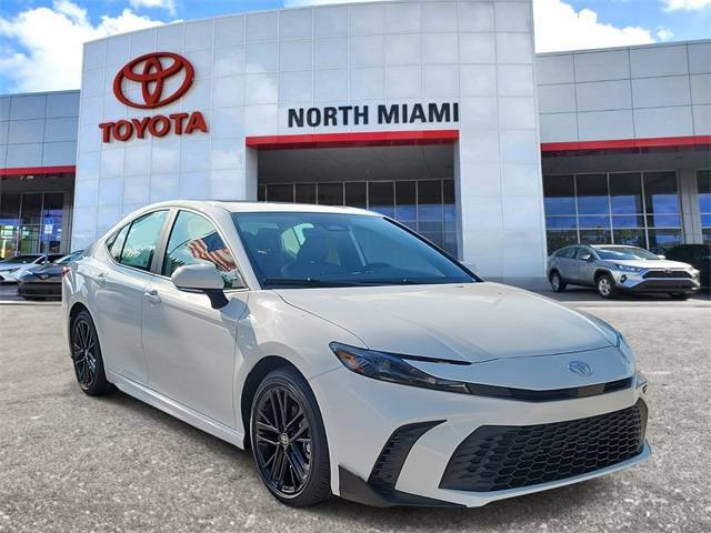 2025 Toyota Camry LE — Sedan — 7 mi — Miami, FL