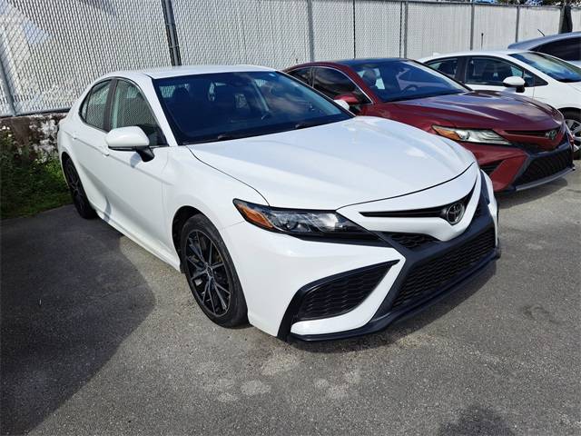 2023 Toyota Camry SE — Sedan — 32,329 mi — Miami, FL