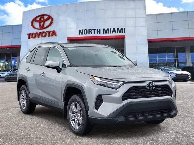 2024 Toyota RAV4 XLE — SUV — 27 mi — Miami, FL