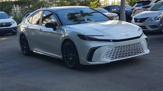 2025 Toyota Camry XSE — Sedan — 5 mi — Miami, FL