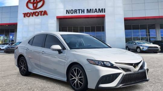 2022 Toyota Camry SE — Sedan — 39,843 mi — Miami, FL