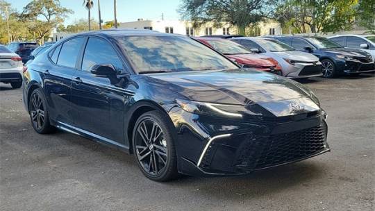 2025 Toyota Camry XSE — Sedan — 5 mi — Miami, FL