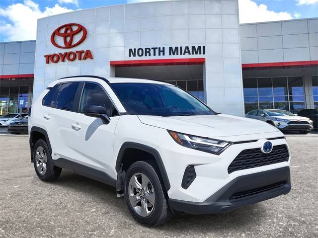 2024 Toyota RAV4 Hybrid LE — SUV — 17,216 mi — Miami, FL