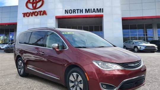 2018 Chrysler Pacifica Hybrid Limited — Minivan — 55,073 mi — Miami, FL