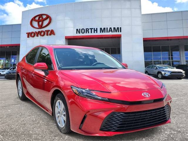 2025 Toyota Camry Hybrid LE — Sedan — 22,669 mi — Miami, FL