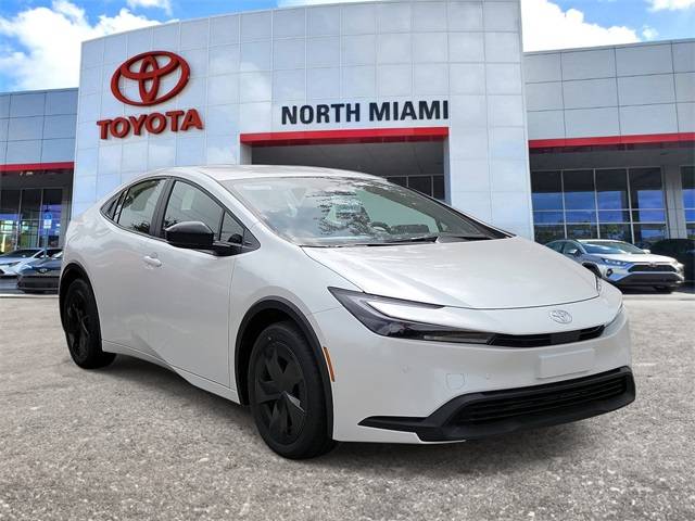 2025 Toyota Prius Limited — Hatchback — 25,268 mi — Miami, FL