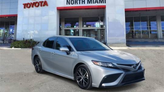 2021 Toyota Camry SE — Sedan — 52,218 mi — Miami, FL