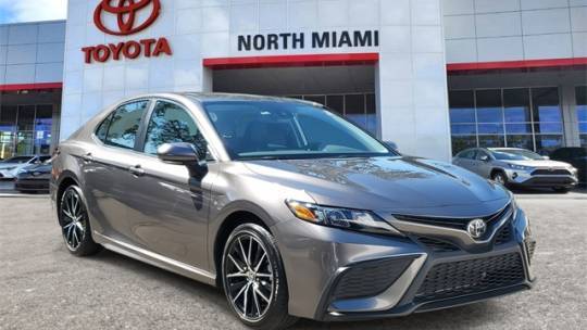 2024 Toyota Camry SE — Sedan — 6,960 mi — Miami, FL